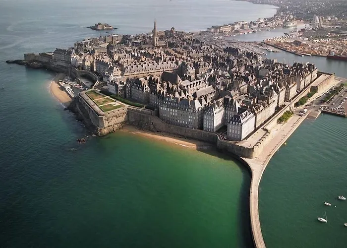 Au Mont Pour Deux * Pontorson