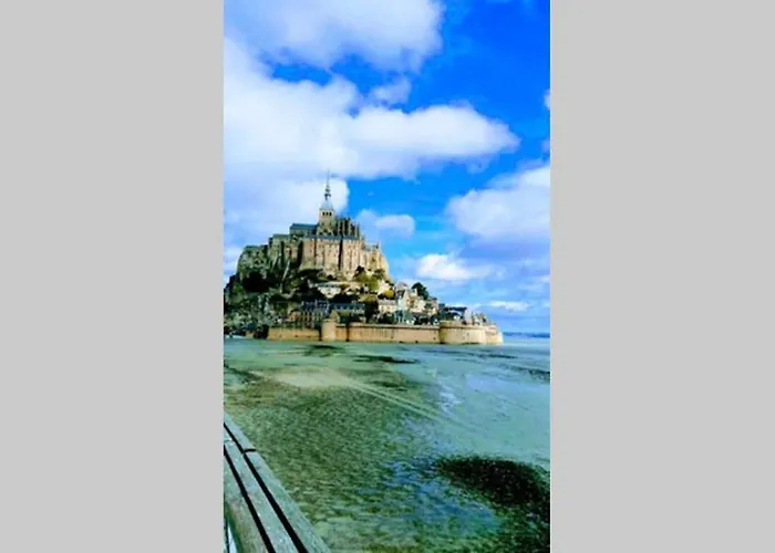 Apartment Au Mont Pour Deux Pontorson